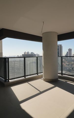 Apartamento à venda com 170m², 3 quartos e 2 vagasVaranda