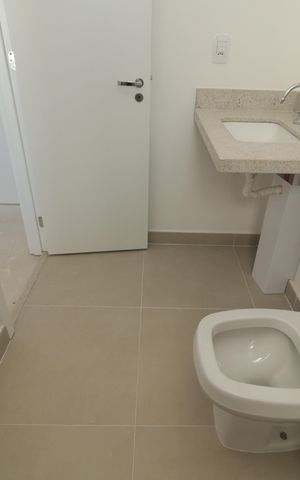 Apartamento à venda com 170m², 3 quartos e 2 vagasBanheiro da Suíte 1