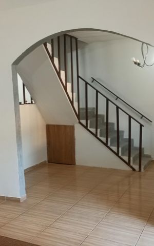 Casa para alugar com 116m², 3 quartos e 2 vagas