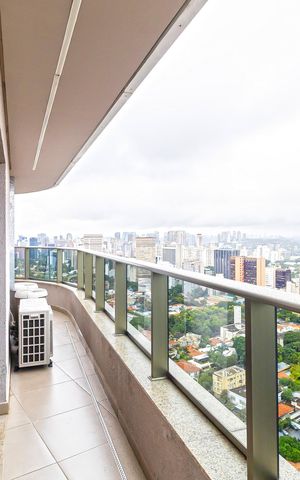 Apartamento à venda com 119m², 2 quartos e 1 vaga Apartamento à venda com 119m², 2 quartos e 1 vagaVaranda