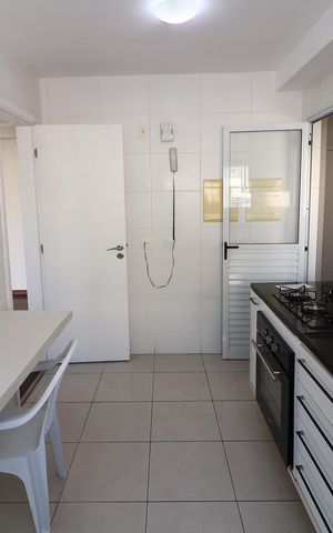 Apartamento para alugar com 117m², 3 quartos e 2 vagasCozinha