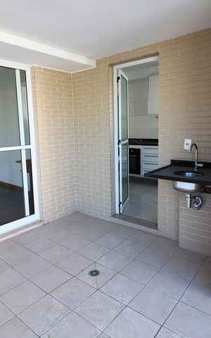Apartamento para alugar com 117m², 3 quartos e 2 vagasVaranda