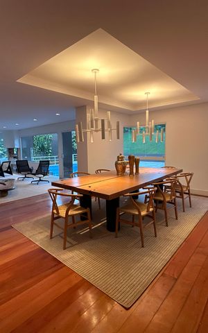 Casa de condomínio para alugar com 654m², 5 quartos e 4 vagas Casa de condomínio para alugar com 654m², 5 quartos e 4 vagasSala de Jantar