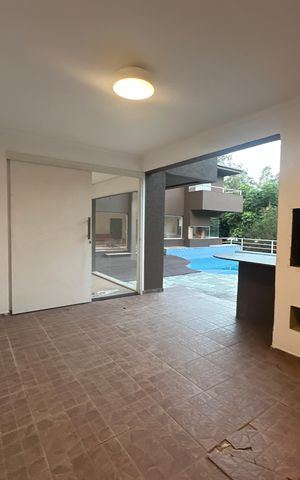 Casa de condomínio para alugar com 654m², 5 quartos e 4 vagas Casa de condomínio para alugar com 654m², 5 quartos e 4 vagasChurrasqueira