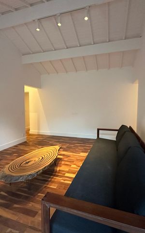 Casa de condomínio para alugar com 654m², 5 quartos e 4 vagas Casa de condomínio para alugar com 654m², 5 quartos e 4 vagasSala íntima