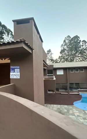Casa de condomínio para alugar com 654m², 5 quartos e 4 vagas Casa de condomínio para alugar com 654m², 5 quartos e 4 vagasFachada