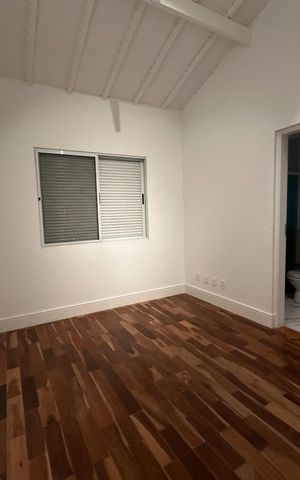 Casa de condomínio para alugar com 654m², 5 quartos e 4 vagas Casa de condomínio para alugar com 654m², 5 quartos e 4 vagasSuíte 2