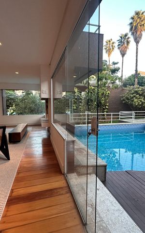 Casa de condomínio para alugar com 654m², 5 quartos e 4 vagas Casa de condomínio para alugar com 654m², 5 quartos e 4 vagasSala