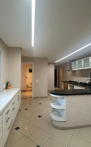 Casa de condomínio para alugar com 654m², 5 quartos e 4 vagas Casa de condomínio para alugar com 654m², 5 quartos e 4 vagasCozinha