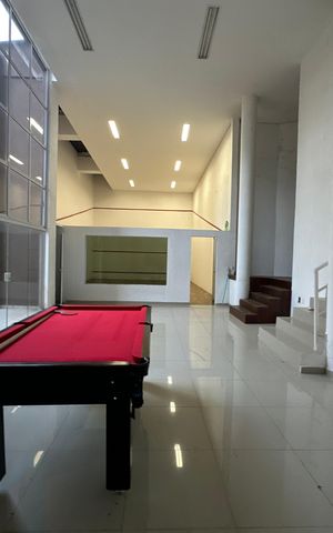 Casa de condomínio para alugar com 654m², 5 quartos e 4 vagas Casa de condomínio para alugar com 654m², 5 quartos e 4 vagasÁrea comum