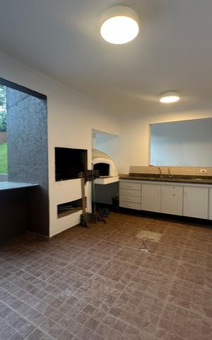 Casa de condomínio para alugar com 654m², 5 quartos e 4 vagas Casa de condomínio para alugar com 654m², 5 quartos e 4 vagasChurrasqueira