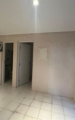 Casa de condomínio para alugar com 654m², 5 quartos e 4 vagas Casa de condomínio para alugar com 654m², 5 quartos e 4 vagasÁrea de Serviço