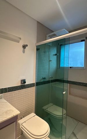 Casa de condomínio para alugar com 654m², 5 quartos e 4 vagas Casa de condomínio para alugar com 654m², 5 quartos e 4 vagasBanheiro da Suíte 4