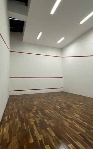 Casa de condomínio para alugar com 654m², 5 quartos e 4 vagas Casa de condomínio para alugar com 654m², 5 quartos e 4 vagasQuadra Esportiva