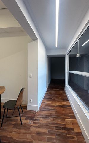 Casa de condomínio para alugar com 654m², 5 quartos e 4 vagas Casa de condomínio para alugar com 654m², 5 quartos e 4 vagasEscritório