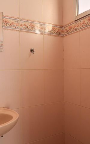Apartamento à venda com 220m², 4 quartos e 2 vagas Apartamento à venda com 220m², 4 quartos e 2 vagasLavabo