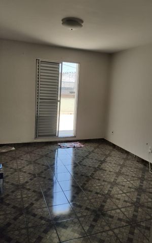 Casa à venda com 160m², 3 quartos e 2 vagas Casa à venda com 160m², 3 quartos e 2 vagasQuarto