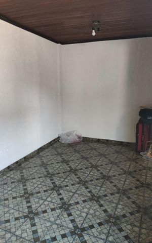 Casa à venda com 160m², 3 quartos e 2 vagas Casa à venda com 160m², 3 quartos e 2 vagasQuarto