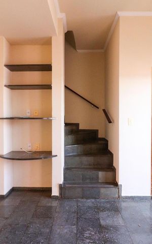 Casa para alugar com 120m², 2 quartos e 1 vaga Casa para alugar com 120m², 2 quartos e 1 vagaSala