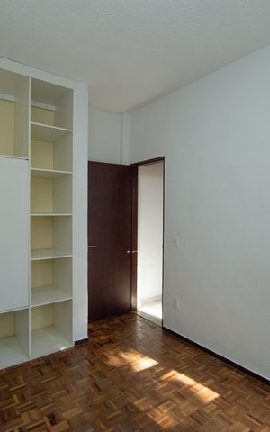 Apartamento para alugar com 74m², 3 quartos e 1 vaga Apartamento para alugar com 74m², 3 quartos e 1 vagaQuarto