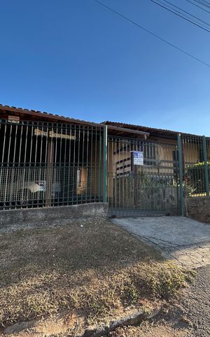 Casa à venda com 492m², 3 quartos e 4 vagas