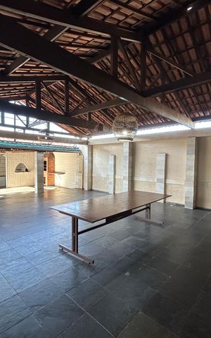 Casa à venda com 492m², 3 quartos e 4 vagas