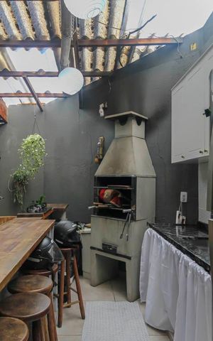 Casa à venda com 90m², 3 quartos e 3 vagas