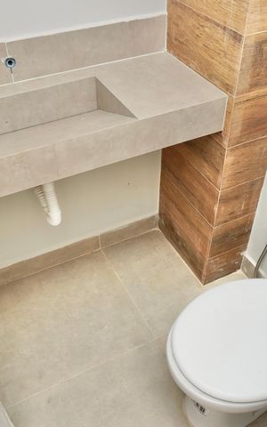 Casa à venda com 163m², 3 quartos e 2 vagas Casa à venda com 163m², 3 quartos e 2 vagasLavabo 1- Casa 1