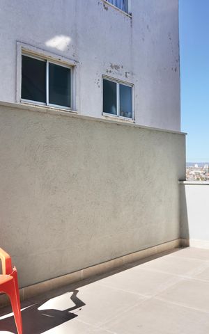 Casa à venda com 163m², 3 quartos e 2 vagas Casa à venda com 163m², 3 quartos e 2 vagasVaranda - Casa 2