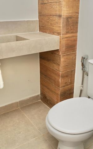 Casa à venda com 163m², 3 quartos e 2 vagas Casa à venda com 163m², 3 quartos e 2 vagasLavabo 1- Casa 1