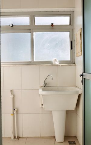 Apartamento para alugar com 140m², 2 quartos e 2 vagas Apartamento para alugar com 140m², 2 quartos e 2 vagasCozinha e Área de Serviço