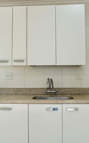 Apartamento para alugar com 140m², 2 quartos e 2 vagas Apartamento para alugar com 140m², 2 quartos e 2 vagasCozinha e Área de Serviço