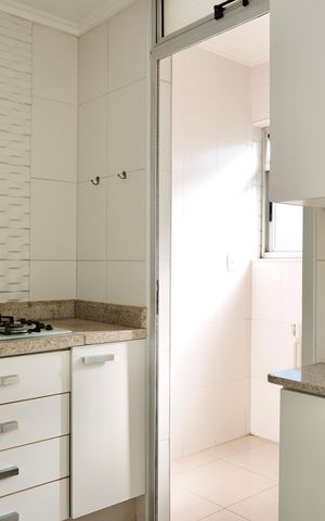 Apartamento para alugar com 140m², 2 quartos e 2 vagas Apartamento para alugar com 140m², 2 quartos e 2 vagasCozinha e Área de Serviço