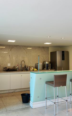 Apartamento para alugar com 140m², 2 quartos e 2 vagas Apartamento para alugar com 140m², 2 quartos e 2 vagasÁrea comum - Salão de festas