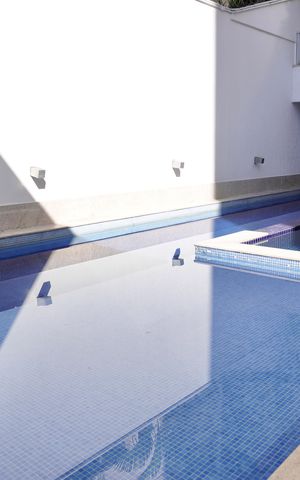 Apartamento para alugar com 140m², 2 quartos e 2 vagas Apartamento para alugar com 140m², 2 quartos e 2 vagasÁrea comum - Piscina