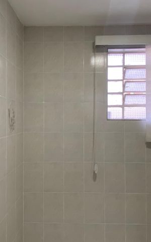 Casa à venda com 170m², 3 quartos e 2 vagas Casa à venda com 170m², 3 quartos e 2 vagasBanheiro 2