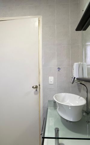 Casa à venda com 170m², 3 quartos e 2 vagas Casa à venda com 170m², 3 quartos e 2 vagasBanheiro 2