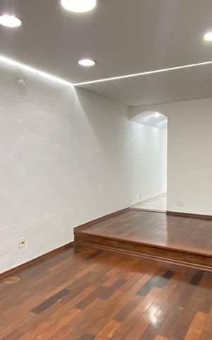 Casa à venda com 170m², 3 quartos e 2 vagas Casa à venda com 170m², 3 quartos e 2 vagasSala 2