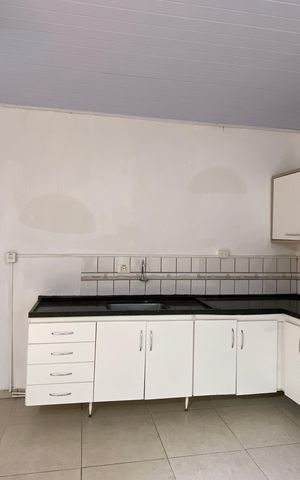 Casa à venda com 170m², 3 quartos e 2 vagas Casa à venda com 170m², 3 quartos e 2 vagasÁrea externa