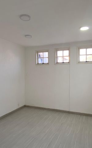 Casa à venda com 170m², 3 quartos e 2 vagas Casa à venda com 170m², 3 quartos e 2 vagasSala 1