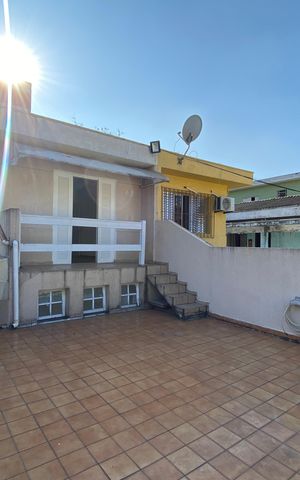 Casa à venda com 170m², 3 quartos e 2 vagas Casa à venda com 170m², 3 quartos e 2 vagasBanheiro 3Varanda