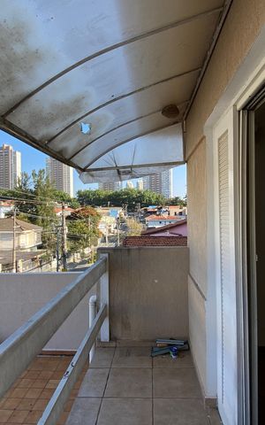 Casa à venda com 170m², 3 quartos e 2 vagas Casa à venda com 170m², 3 quartos e 2 vagasVaranda