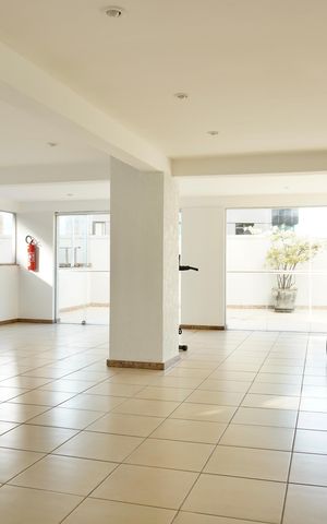 Apartamento à venda com 125m², 4 quartos e 2 vagas Apartamento à venda com 125m², 4 quartos e 2 vagasÁrea comum - Salão de festas