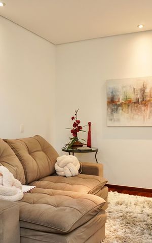 Apartamento à venda com 125m², 4 quartos e 2 vagas Apartamento à venda com 125m², 4 quartos e 2 vagasSala