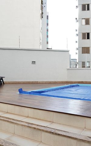 Apartamento à venda com 125m², 4 quartos e 2 vagas Apartamento à venda com 125m², 4 quartos e 2 vagasÁrea comum - Piscina