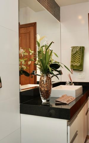 Apartamento à venda com 125m², 4 quartos e 2 vagas Apartamento à venda com 125m², 4 quartos e 2 vagasBanheiro Social