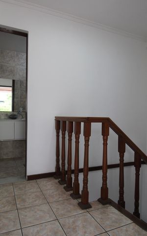 Casa de condomínio para alugar com 192m², 3 quartos e 2 vagasCorredor