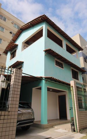 Casa de condomínio para alugar com 192m², 3 quartos e 2 vagasFachada