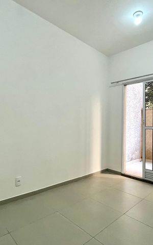 Apartamento à venda com 48m², 2 quartos e sem vaga Apartamento à venda com 48m², 2 quartos e sem vagaSala