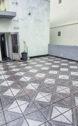 Casa à venda com 100m², 3 quartos e sem vaga Casa à venda com 100m², 3 quartos e sem vagaTerraço